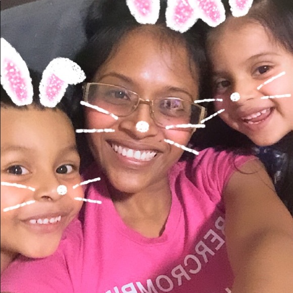 Meet your Posher, Jessica - Picture 5 of 10